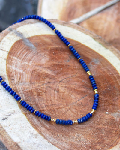 collier lapis scaled