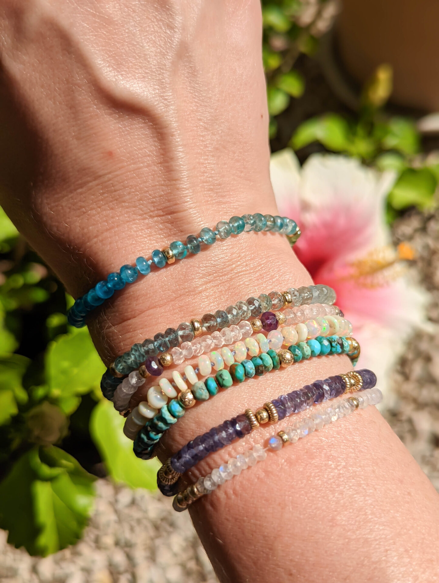 bracelets apatite aiguemarine opale ethiopienne turquoise iolite moonstone 1