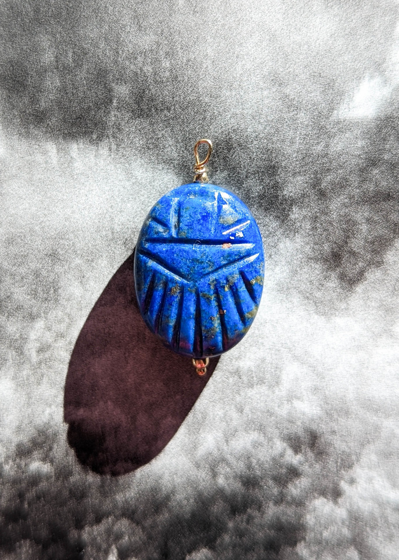 pendentif lapis lazuli scarabe
