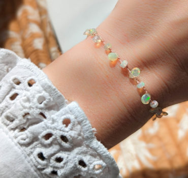 bracelet petales et perles opale ethiopienne 2