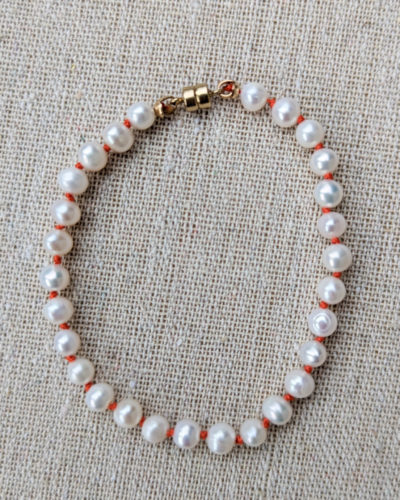 bracelet perle fil corail zoom